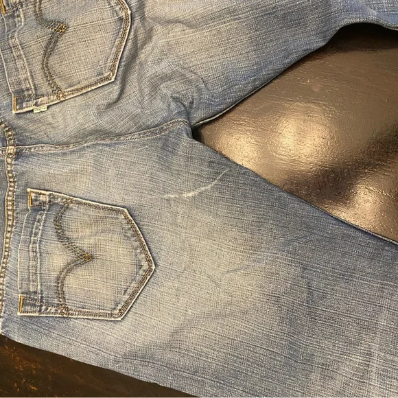 Levi's Vintage Straight 539 Light Blue Straight Jeans